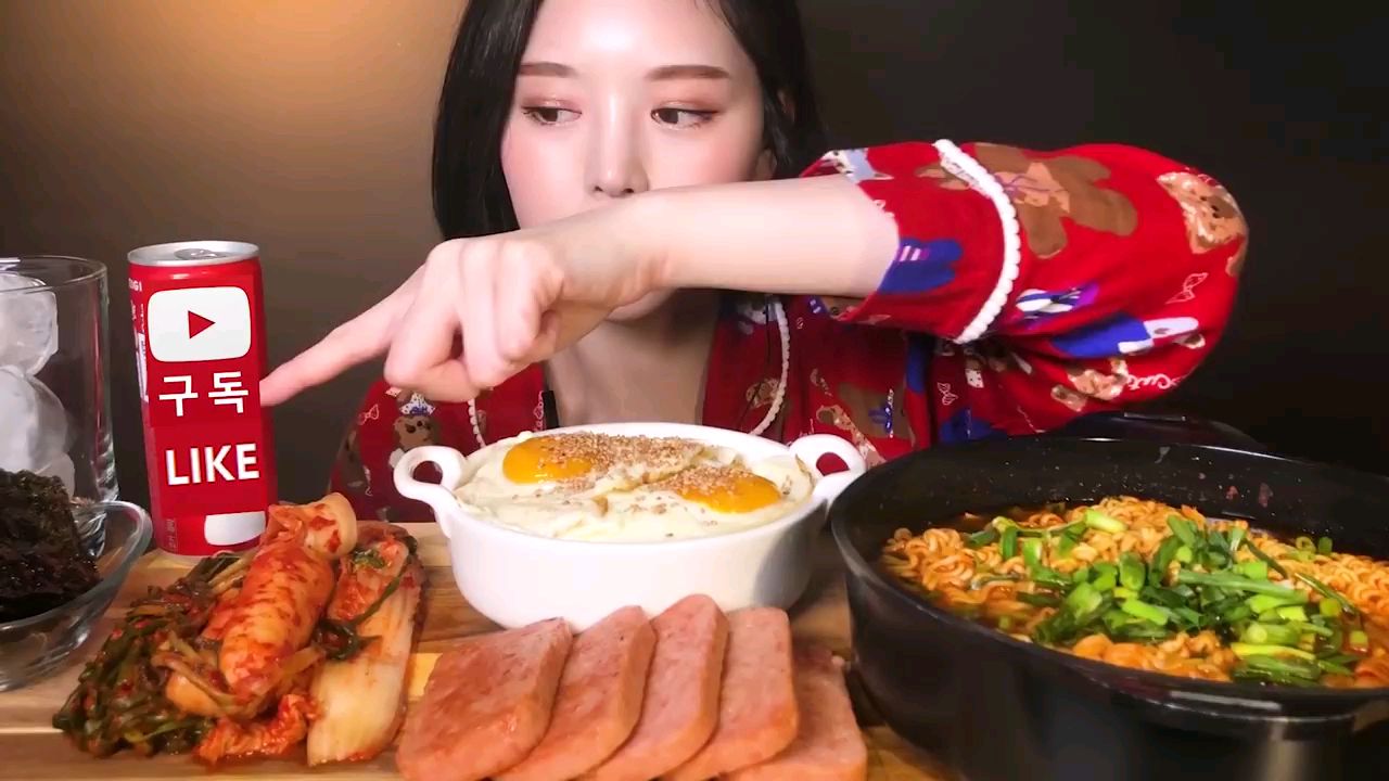 【문복희 Eat with Boki】酱油鸡蛋饭和拉面